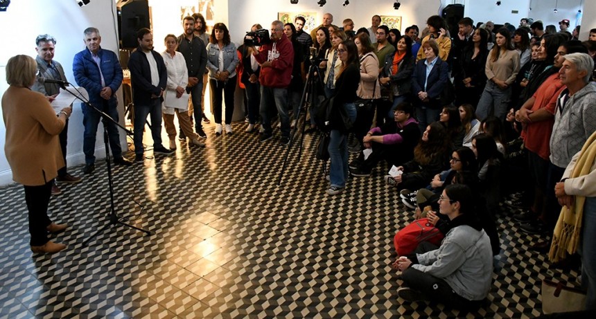 Chivilcoy: Quedó inaugurada la muestra “El artista en medio del río” del artista Carlos Páez Vilaró