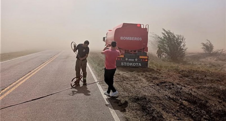 Gral. Villegas: El Municipio controló el incendio de 6.000 hectáreas cerca del Meridiano V, sin que el fuego ingresara a la provincia