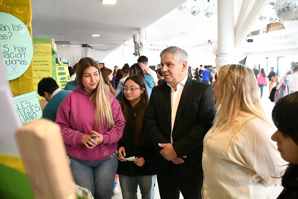 Chivilcoy: Se realizó la “Feria de la Secundaria 2024”