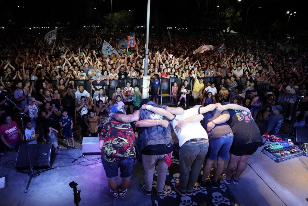 San Martín: Más de 7 mil personas disfrutaron el show gratuito de Kapanga 