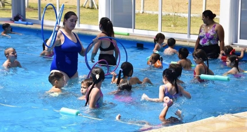 Tres Lomas: El Polideportivo Municipal es sede de una nueva edición de la Escuela Abierta de Verano 