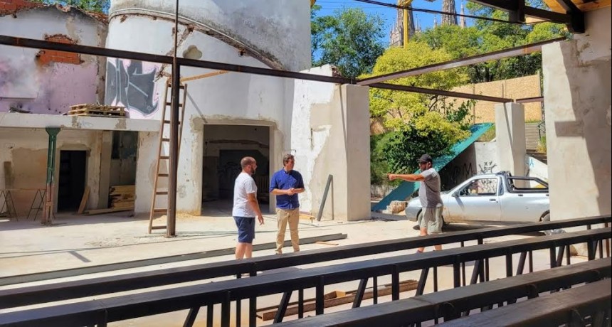 Luján: El Intendente supervisó las obras de remodelación del edificio El Colonial 