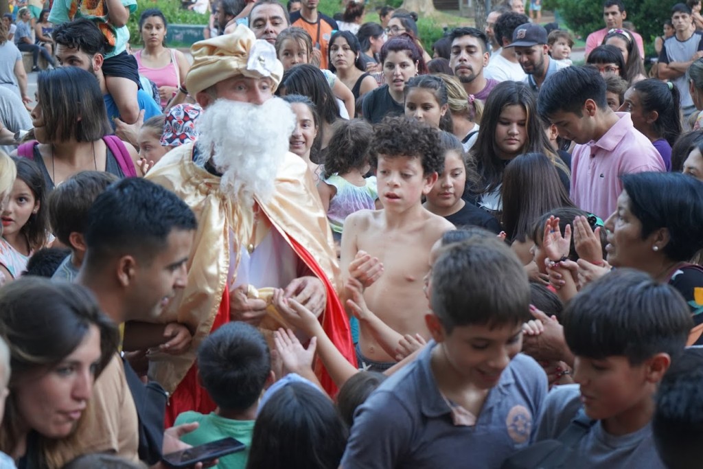 Mercedes: Llegan los Reyes Magos a Estación Juego