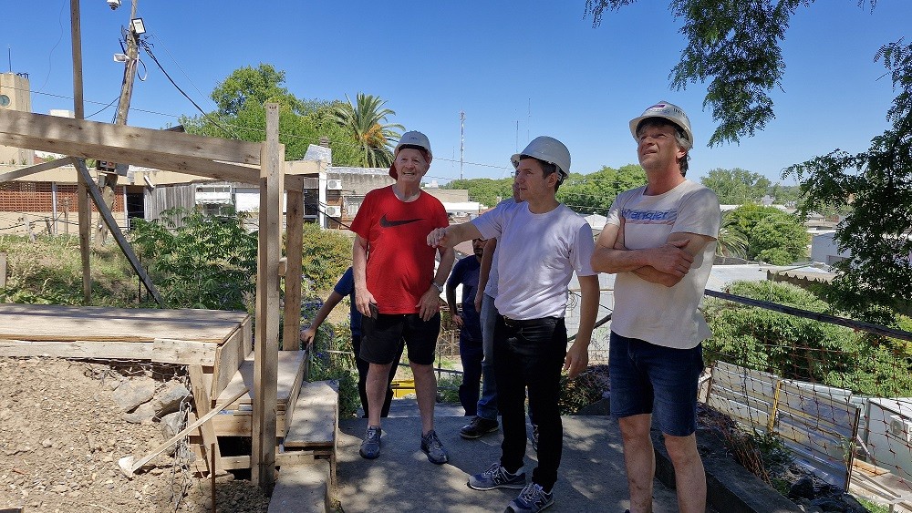 Campana: Abella recorrió los avances de la obra de reconstrucción de la Casa de los Costa y el futuro HCD