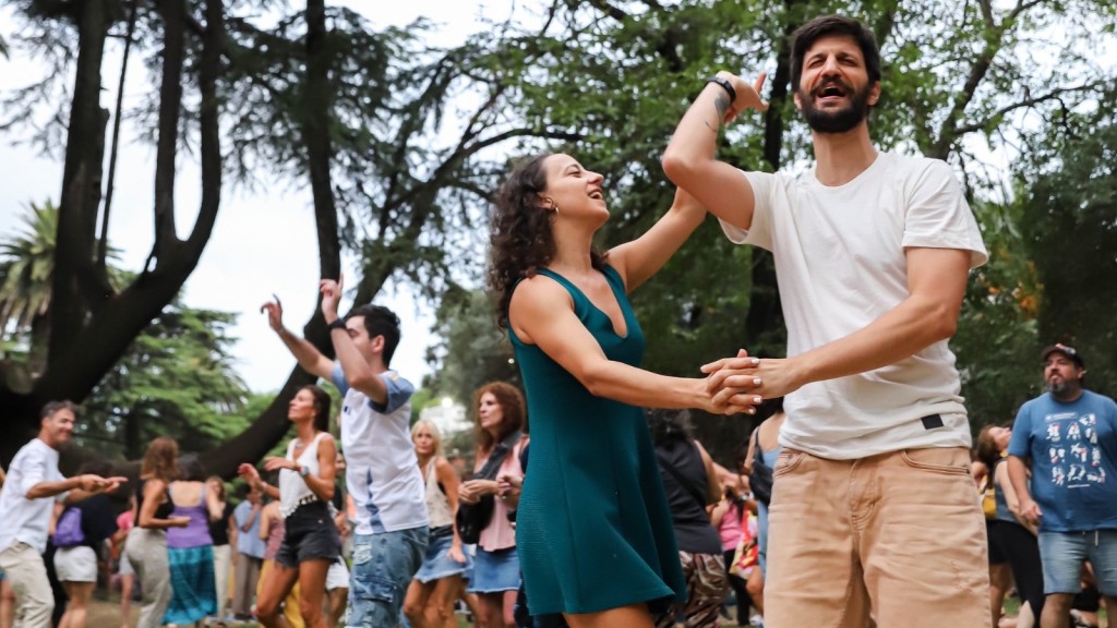 Vicente López: Una nueva edición de Bailar al Atardecer llega a la ciudad