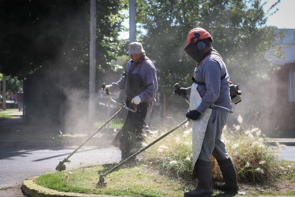 Quilmes: Continúan los operativos de limpieza en los distintos barrios del distrito 