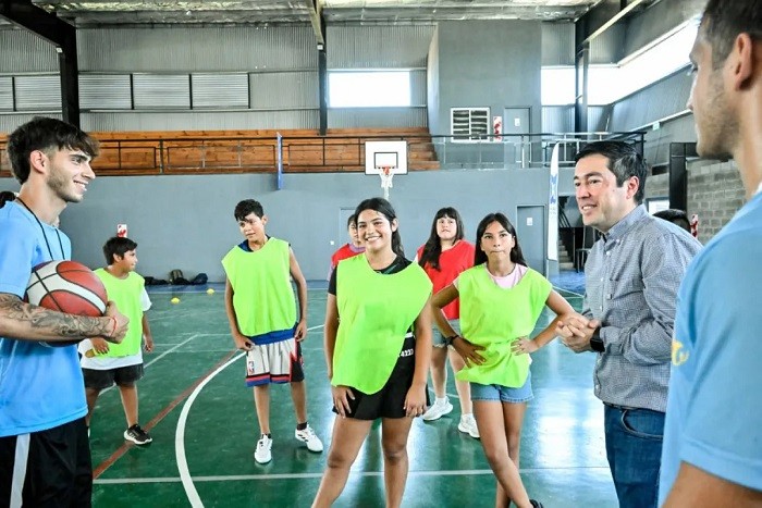 Malvinas Argentinas: Leo Nardini recorrió las Colonias de Verano del distrito 