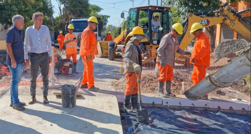 Berazategui: Balor y Katopodis supervisaron la repavimentación de calle 109