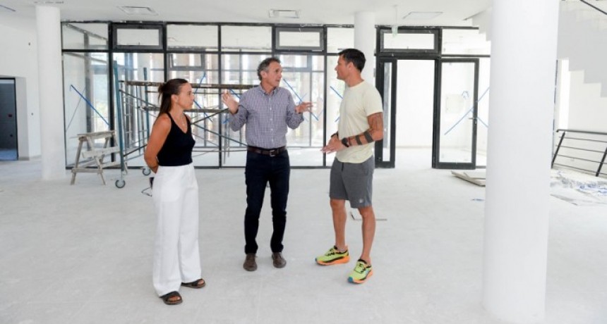 Katopodis recorrió las obras de la Casa de la Provincia de General Rodríguez