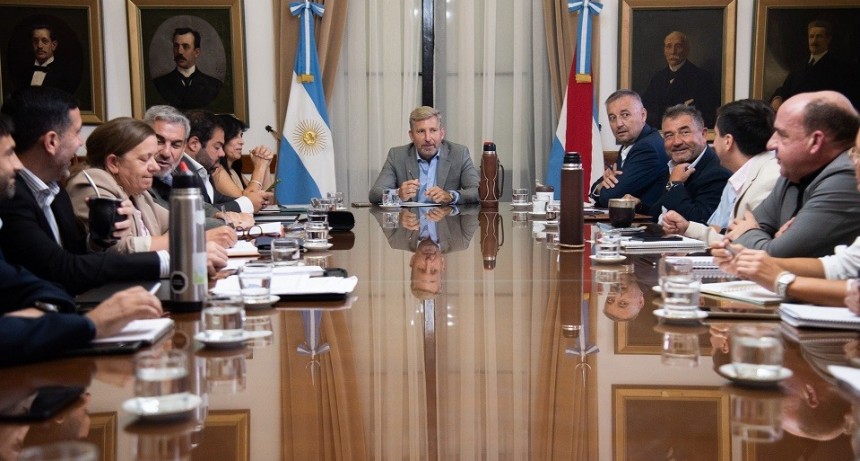 Entre Ríos: Con el acto por la Batalla de Caseros, inicio de clases y salud como eje, Frigerio encabezó una nueva reunión de gabinete