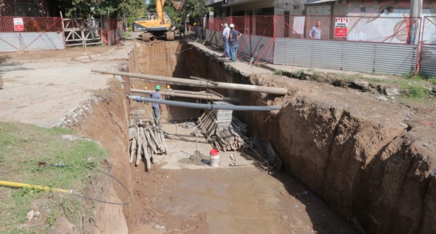 Morón: El Municipio avanza con la obra de saneamiento hidráulico en la Cuenca French Azcuénaga