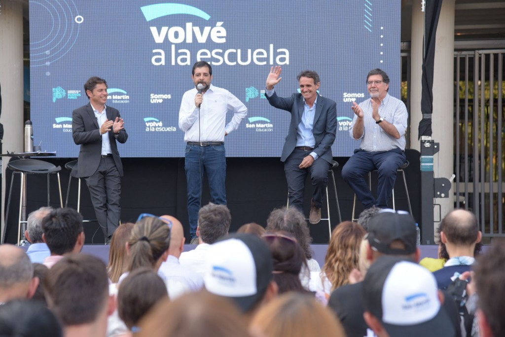 San Martín: Fernando Moreira y Axel Kicillof presentaron una nueva edición de Volvé a la Escuela 