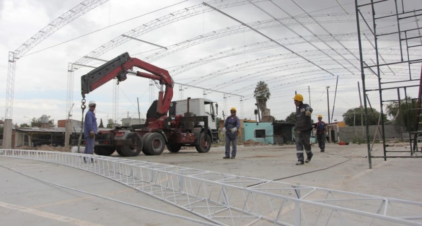 E. Echeverría: Avanza la construcción de un techo parabólico en el Club Estrellas del Sur 