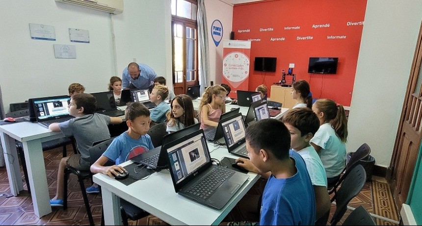 Gral. Villegas: Taller de computación básica para niños en Punto Digital 