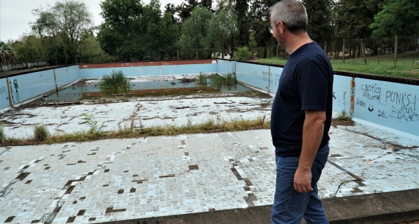 Colón (ER): El Municipio recupera la pileta del parque Quirós junto a la Caja de Jubilaciones