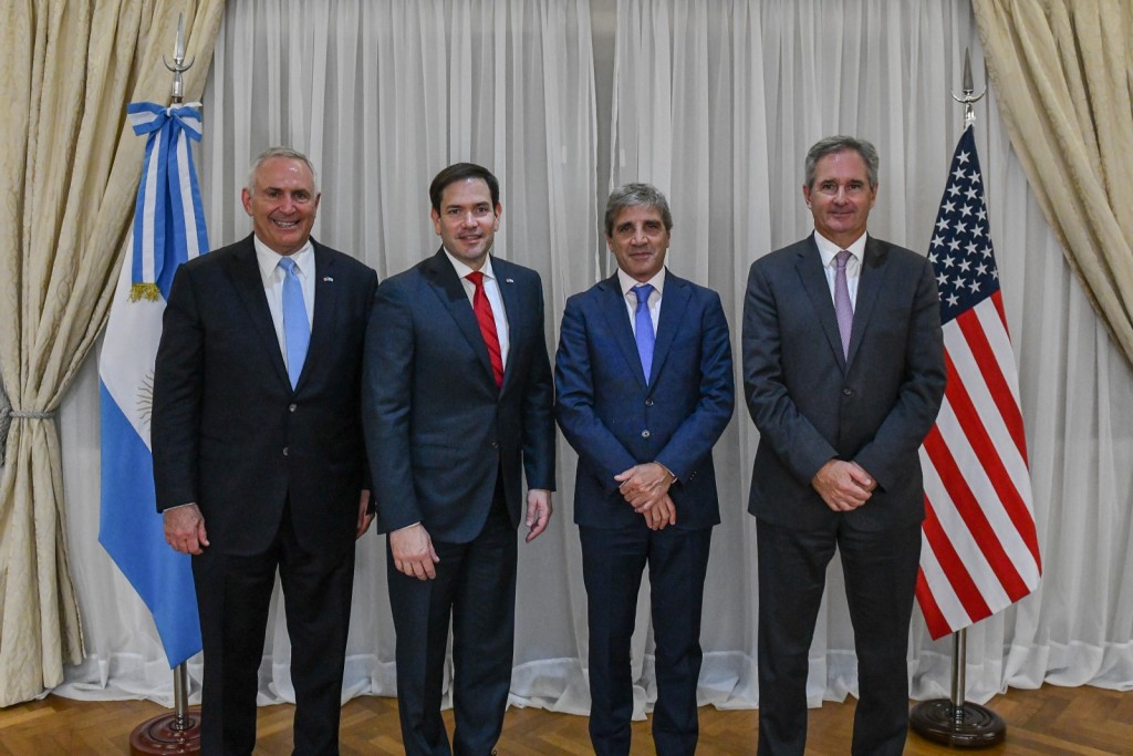 Luis Caputo se reunió con el Senador de Florida, Marco Rubio y el Embajador, Marc Stanley