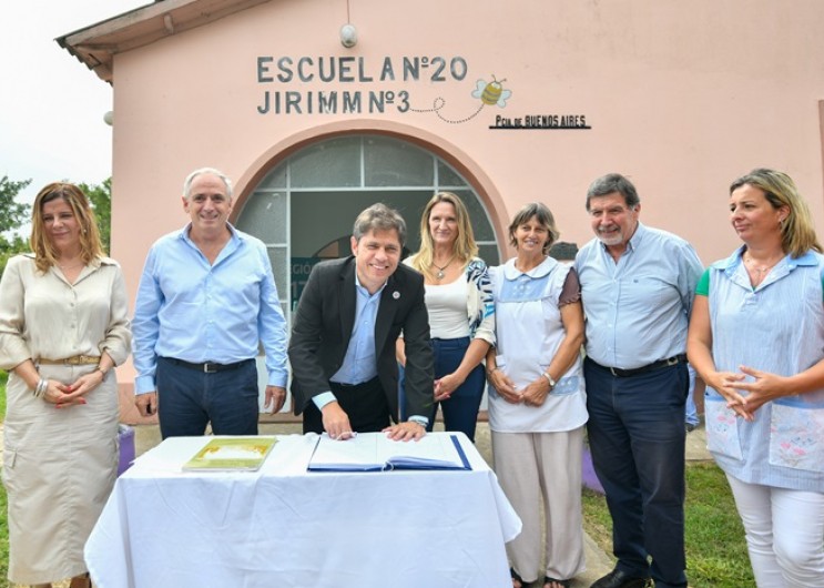 Chascomús: Kicillof acompañó al intendente Gastón en la creación del nivel secundario en el Paraje Don Cipriano