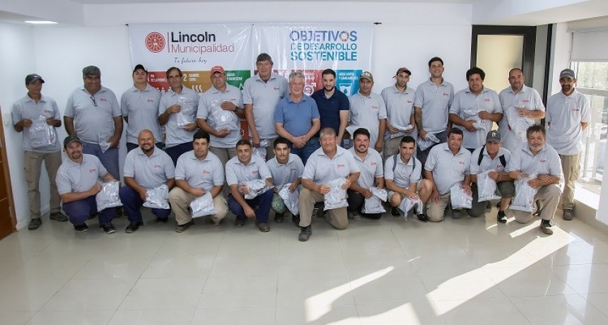 Lincoln: Personal de las cuadrillas de Obras Públicas recibieron nueva indumentaria de trabajo 