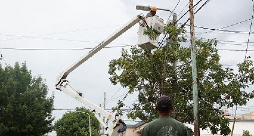 E. Echeverría: El Municipio avanza con la instalación y el remplazo de luminarias led en la vía pública