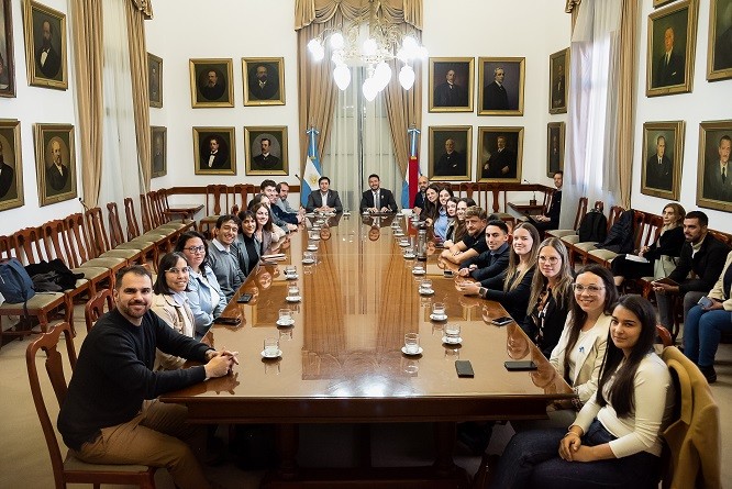 Entre Ríos: La Provincia y el CFI convocan a una formación en Gestión para el Desarrollo