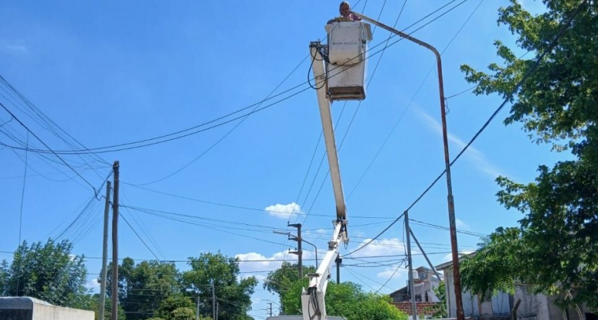 Pte. Perón: El Municipio avanza con el recambio de luminarias led en el distrito