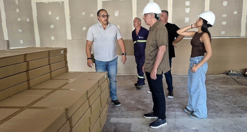 Tigre: Julio Zamora monitoreó la construcción de un auditorio para brindar espectáculos culturales a la comunidad