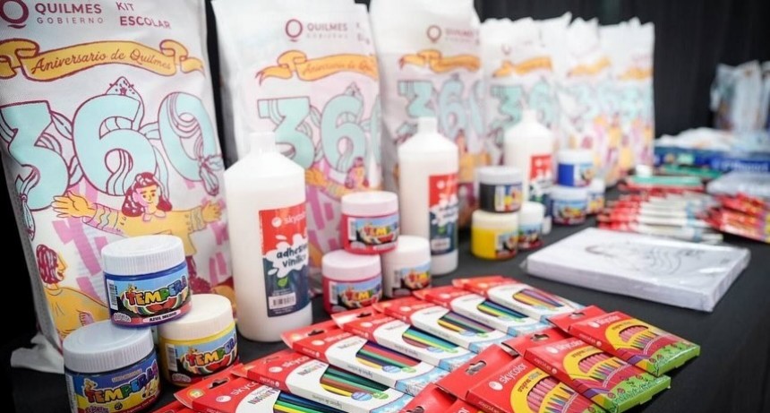 Quilmes: Mendoza y Mieri presentaron los kits escolares que se entregaran a estudiantes del distrito