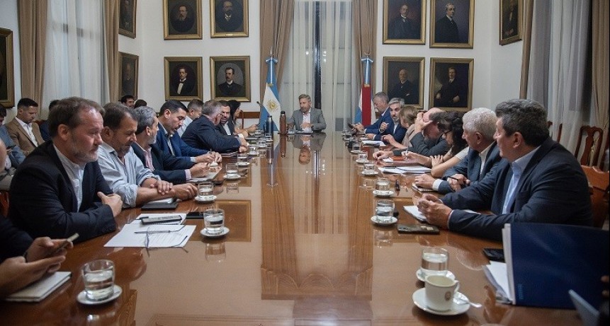 Entre Ríos: En gabinete, Frigerio monitoreó la ayuda de la provincia a las ciudades afectadas por el temporal