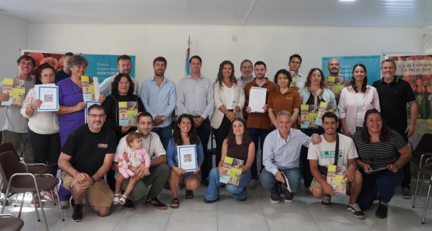 Mercedes: Ustarroz encabezó entrega de certificaciones productivas a familias