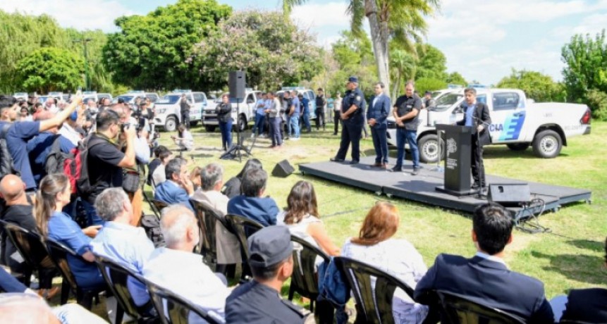 Kicillof entregó nuevos patrulleros para fortalecer la seguridad en San Isidro