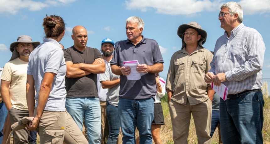 Berazategui: Balor y el ministro Rodríguez visitaron la Chacra Experimental El Pato