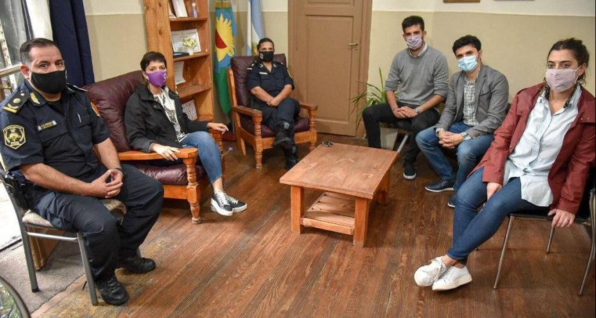 Mayra Mendoza encabezó una reunión con la nueva titular de la comisaría Quilmes 1ª