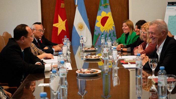 Autoridades bonaerenses recibieron a una delegación de Vietnam
