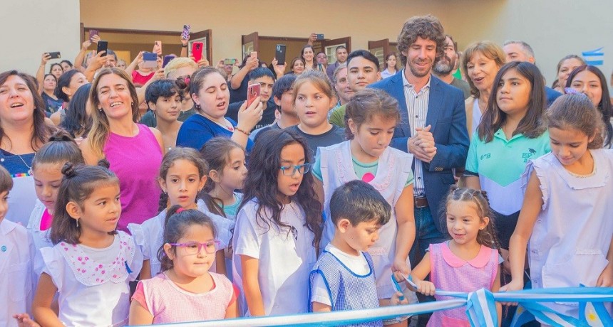San Fernando: Juan Andreotti inauguró la renovación total de la Escuela Normal “Artigas”