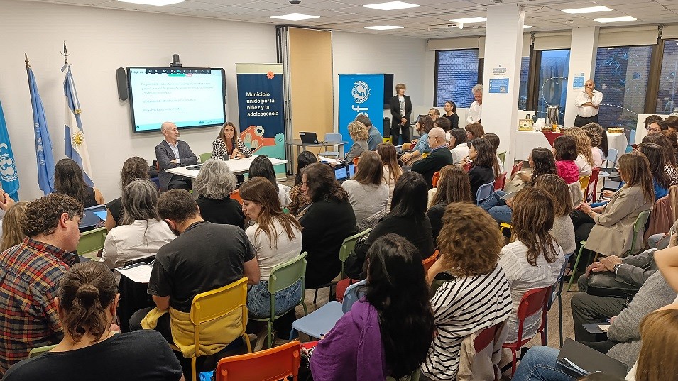 Avellaneda: El Municipio y UNICEF unen esfuerzos para fortalecer políticas que garanticen derechos a niñas, niños y adolescentes