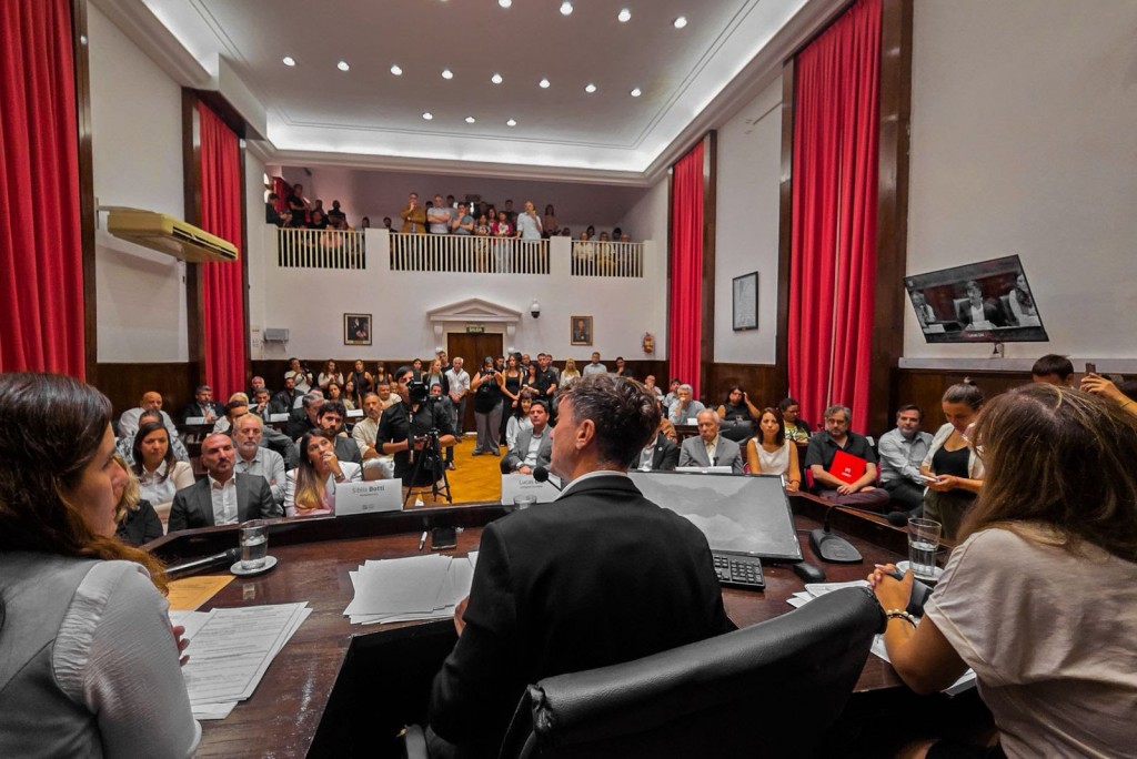 Morón: Ghi dio inicio al período de sesiones ordinarias en el HCD