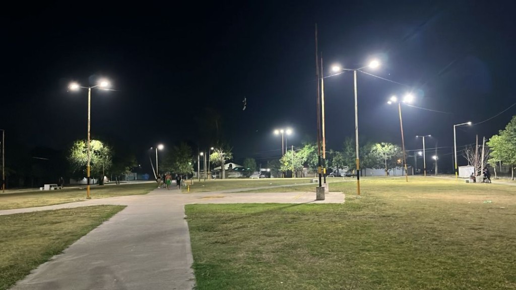 Pte. Per&oacute;n: El Municipio contin&uacute;a con el recambio del alumbrado p&uacute;blico con luces led