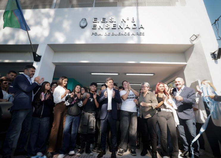 Kicillof inaugur&oacute; el nuevo edificio de la Escuela Secundaria N&deg;8 en Ensenada