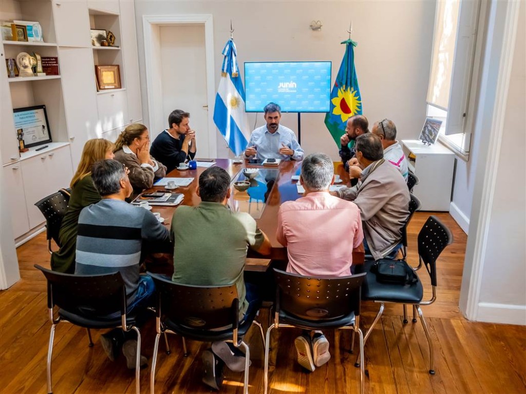 Jun&iacute;n: Fiorini encabez&oacute; una nueva reuni&oacute;n con fomentistas quienes destacaron la apertura de la gesti&oacute;n