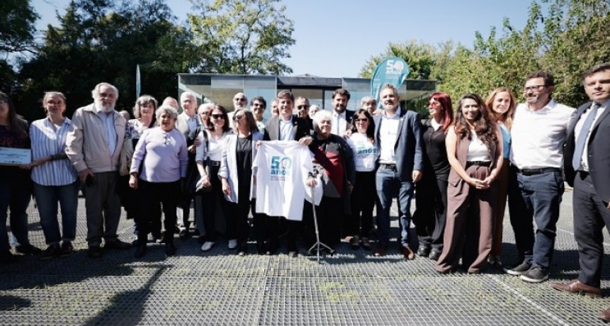 Kicillof visit&oacute; el Espacio para la Memoria en el ex-centro clandestino de detenci&oacute;n &ldquo;Destacamento Arana&rdquo;