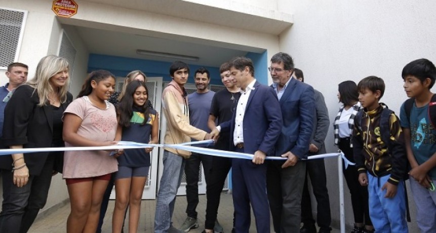 Kicillof inauguró el nuevo edificio de la Escuela Secundaria N°17 y cuatro nuevos CAPS en General Rodríguez