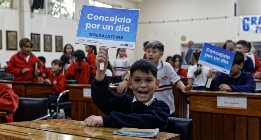 Berazategui: Niños y niñas del distrito juegan a ser concejales por un día y visitan el edificio Municipal 