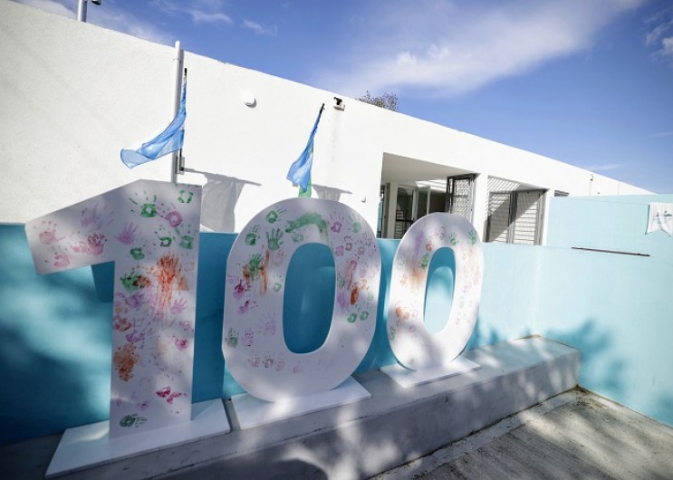 Kicillof inauguró el Jardin de Infantes número 100 desde se gestión en La Costa