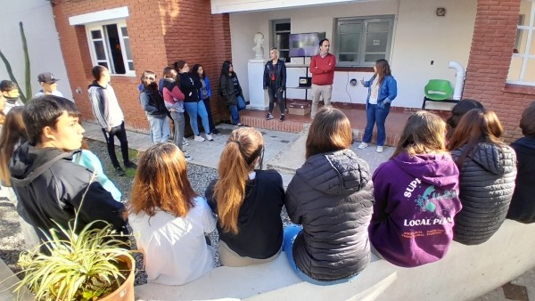 Chascomús: Continúan las visitas educativas al Centro de Monitoreo 