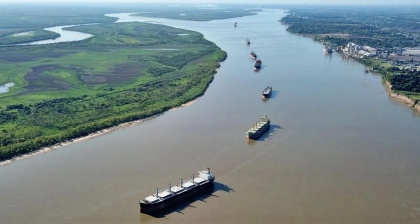 Argentina y Paraguay avanzan hacia la definición de mejoras para la navegabilidad en la Hidrovía Paraguay – Paraná