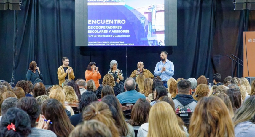 Berazategui: Mussi participó del Encuentro de Cooperadores Escolares en el distrito 