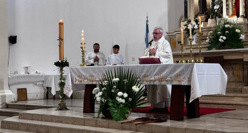 Gral. Villegas: Alegre participó de la Misa en Memoria del Papa Francisco