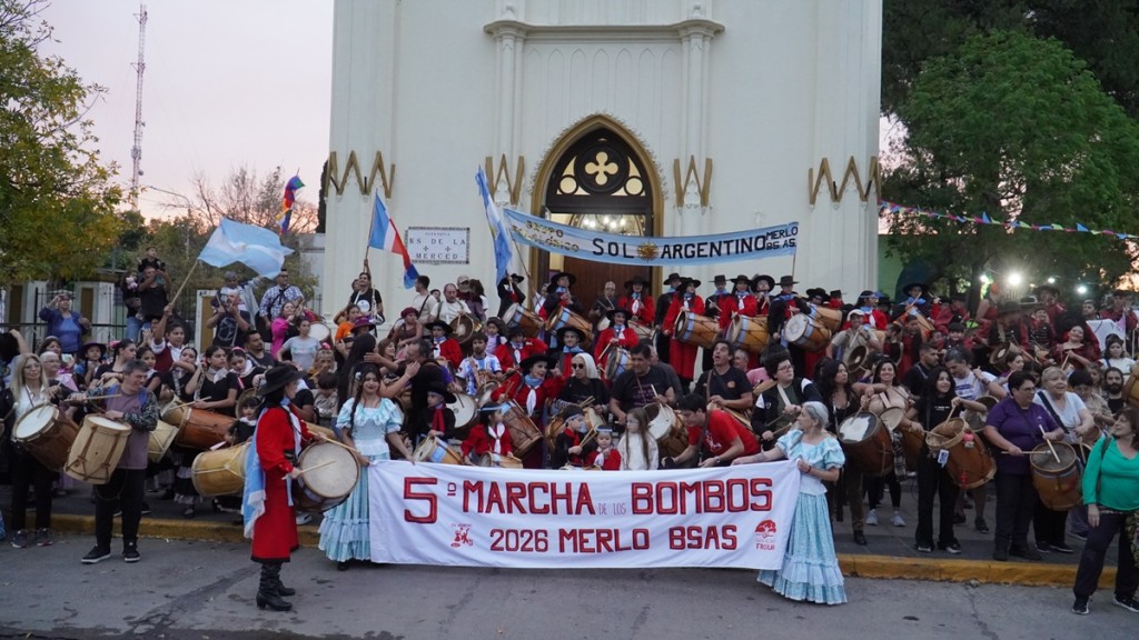 Merlo: Se celebr&oacute; la 5&deg; edici&oacute;n de la Marcha de los Bombos