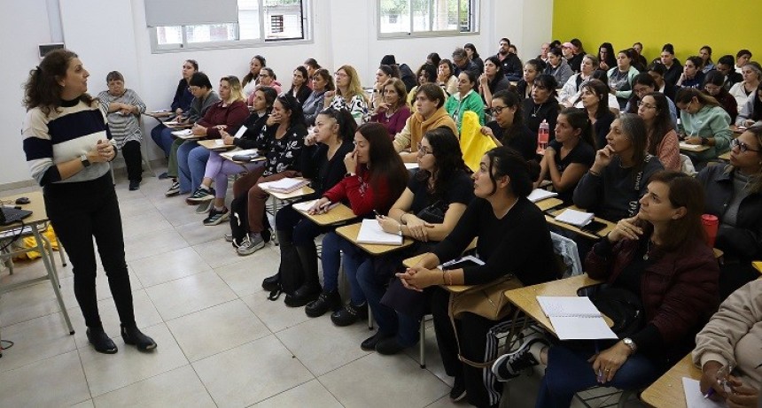 Campana: Con m&aacute;s de 500 inscriptos, comenzaron las clases de la Academia de Emprendedores del Municipio