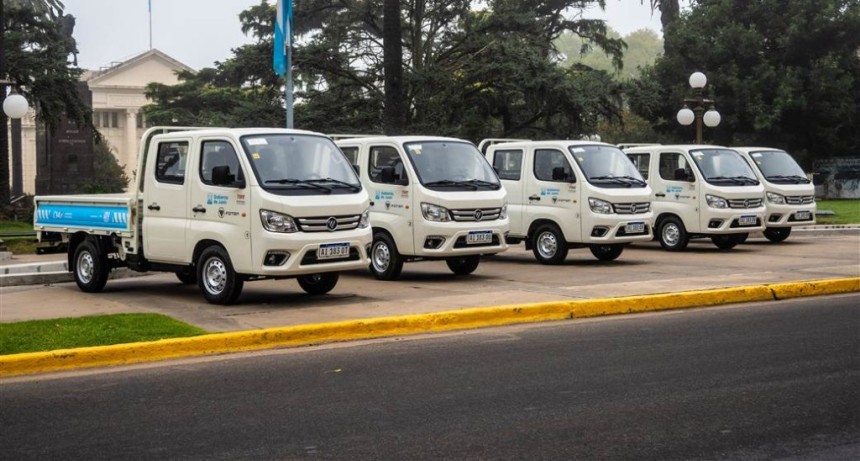 Jun&iacute;n: El Municipio fortalece el parque automotor con la incorporaci&oacute;n de nuevas unidades